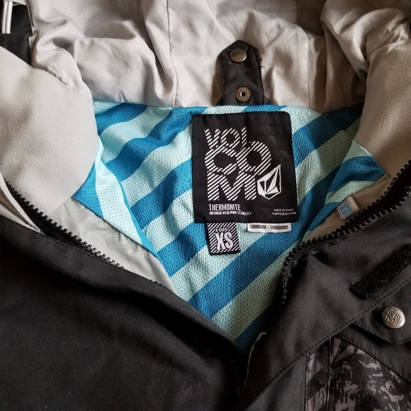 VOLCOM Creston Snow Jacket - Picture 3 of 5